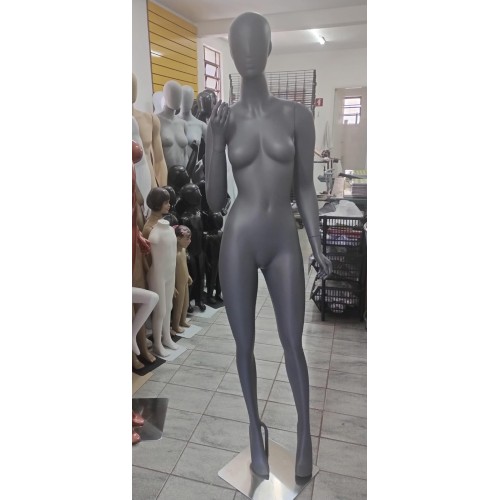 Manequim Feminino de Fibra de Vidro 
