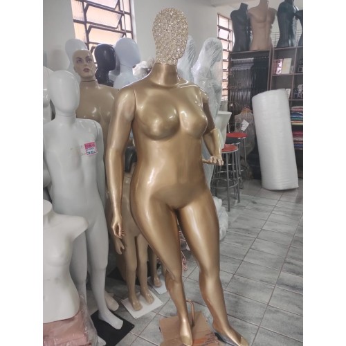 Manequim Feminino de Fibra Cabeça Aramada  Manequim Feminino de Fibra Cabeça Aramada